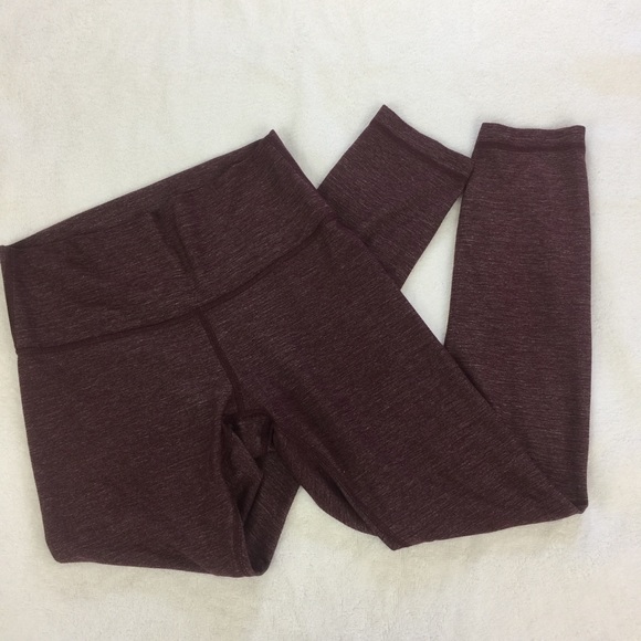lululemon athletica Pants - Lululemon Crop Wunder Under High Rise Leggings